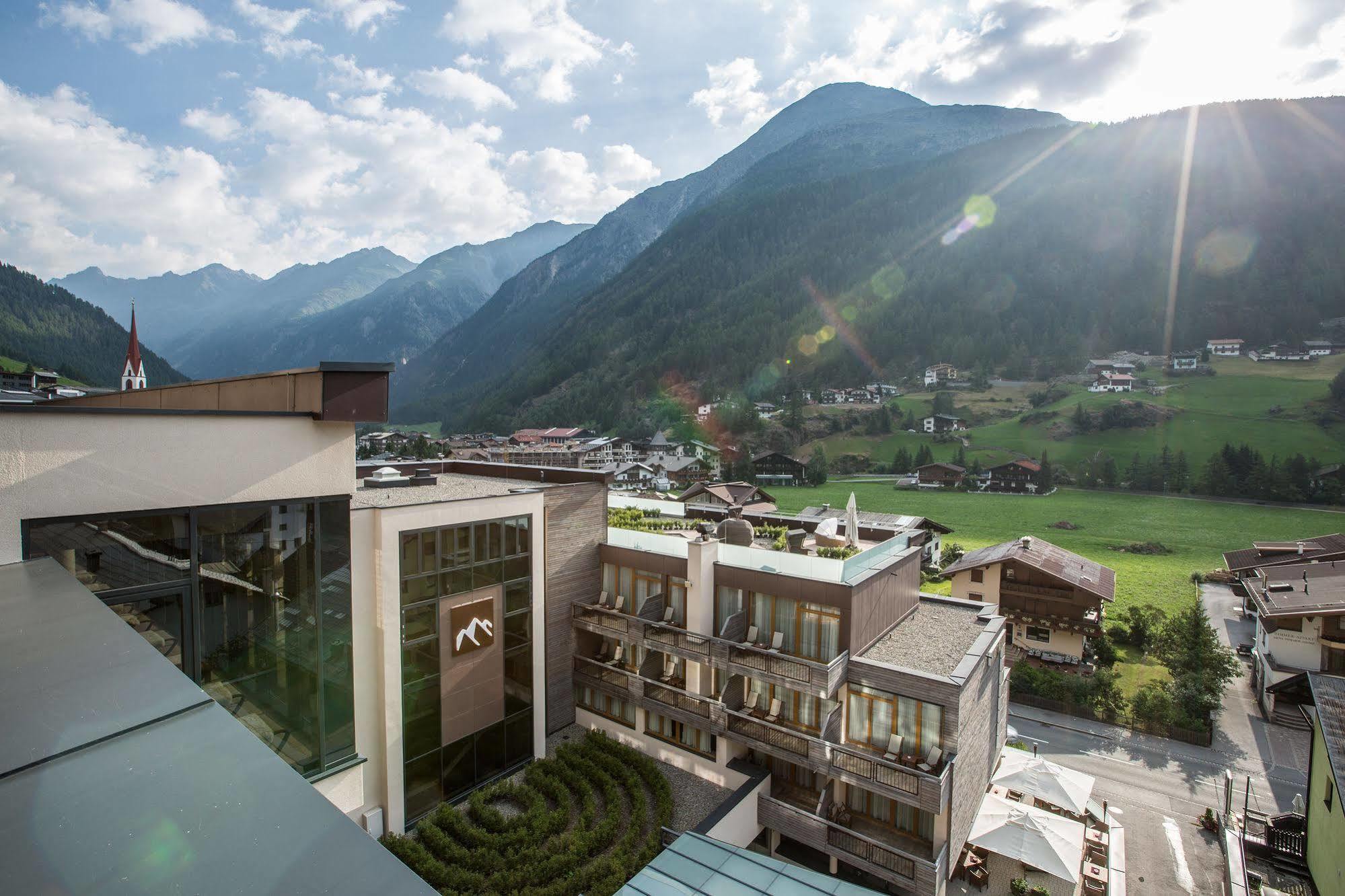 Hotel Bergland Design- Und Wellnesshotel